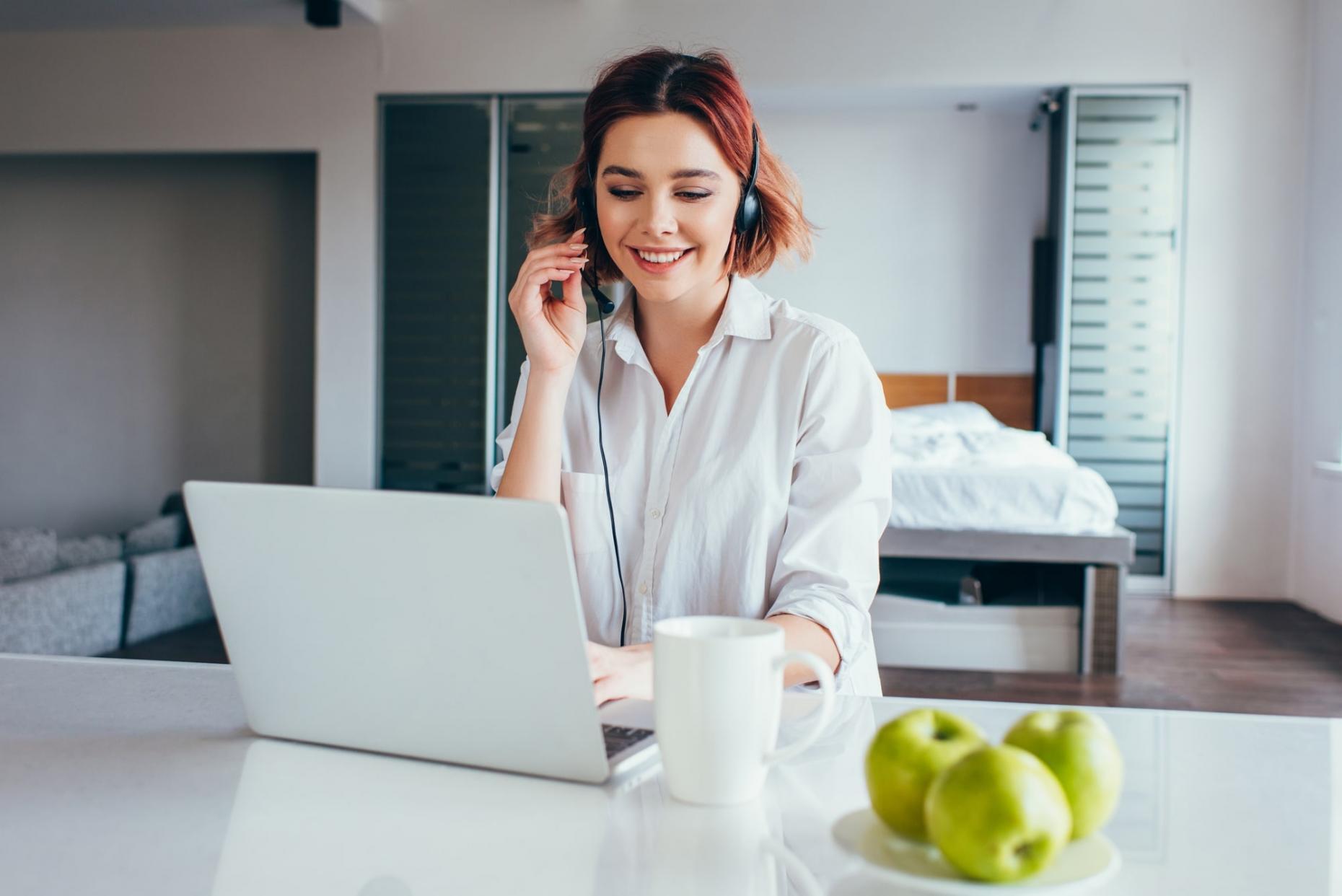 Professional mentorship session for journalism development